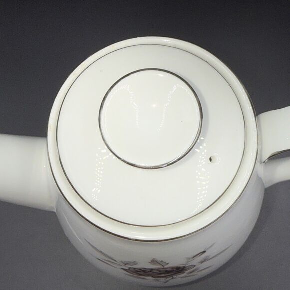 Vintage Celebrity Fine China Nocturne 8 3/4" Coffee Tea Pot 7 Cup Roses Japan - Picture 6 of 9